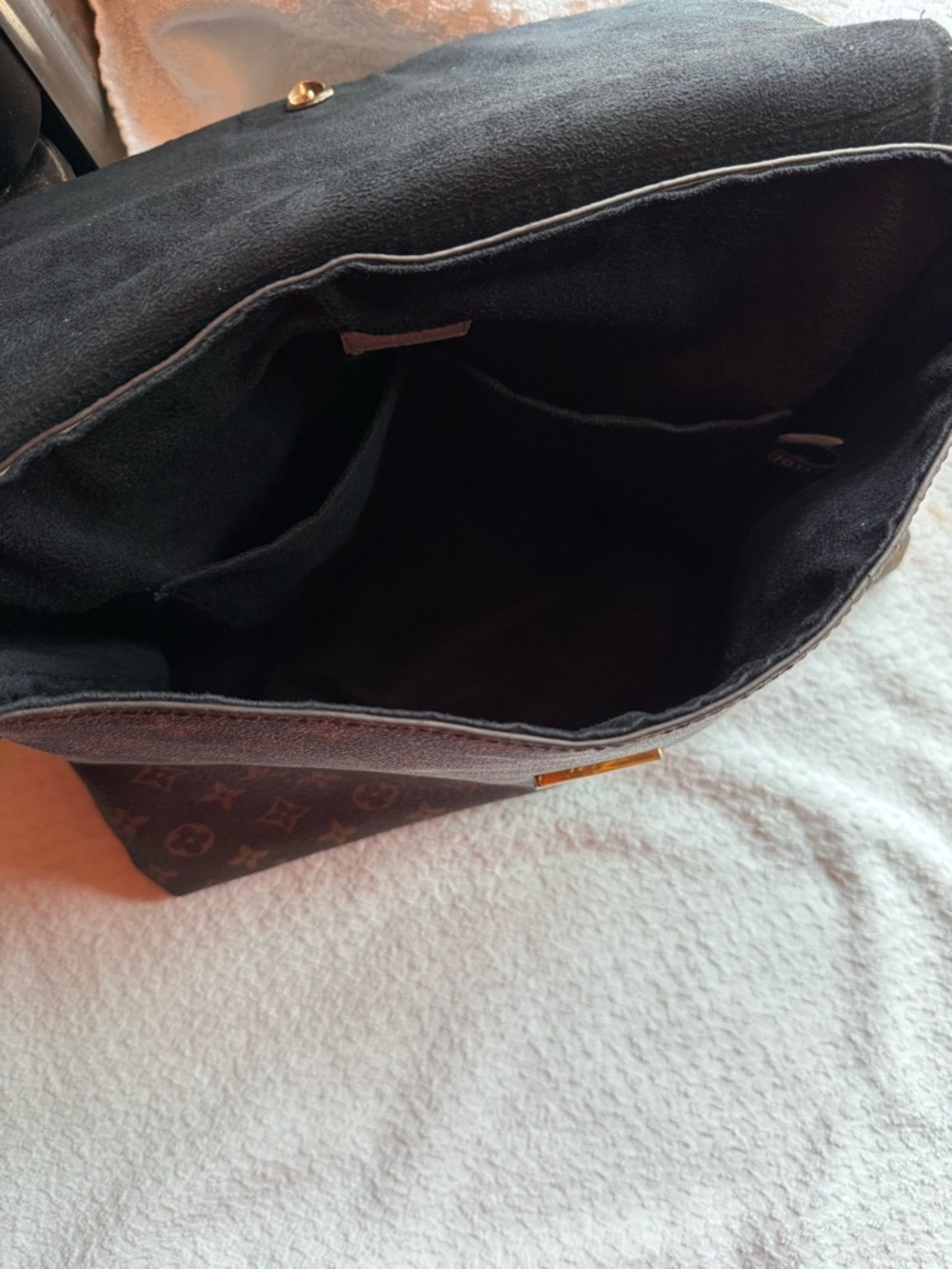 Louis Vuitton Monogram Shoulder Bag with Black and White Braided Handle - Picture 9 of 12